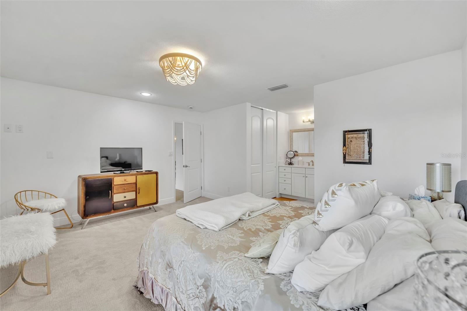 3 ESCONDIDO CIR #3, ALTAMONTE SPRINGS, FL, 32701