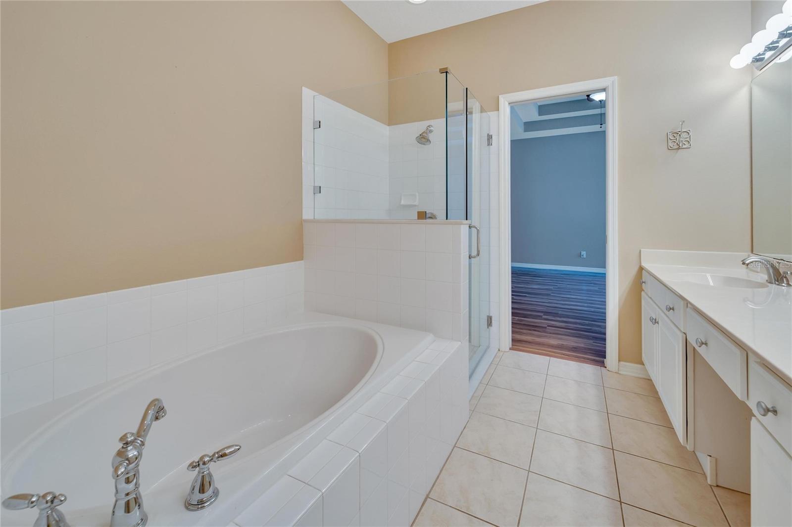 5508 GOLDEN ISLES DR, APOLLO BEACH, FL, 33572