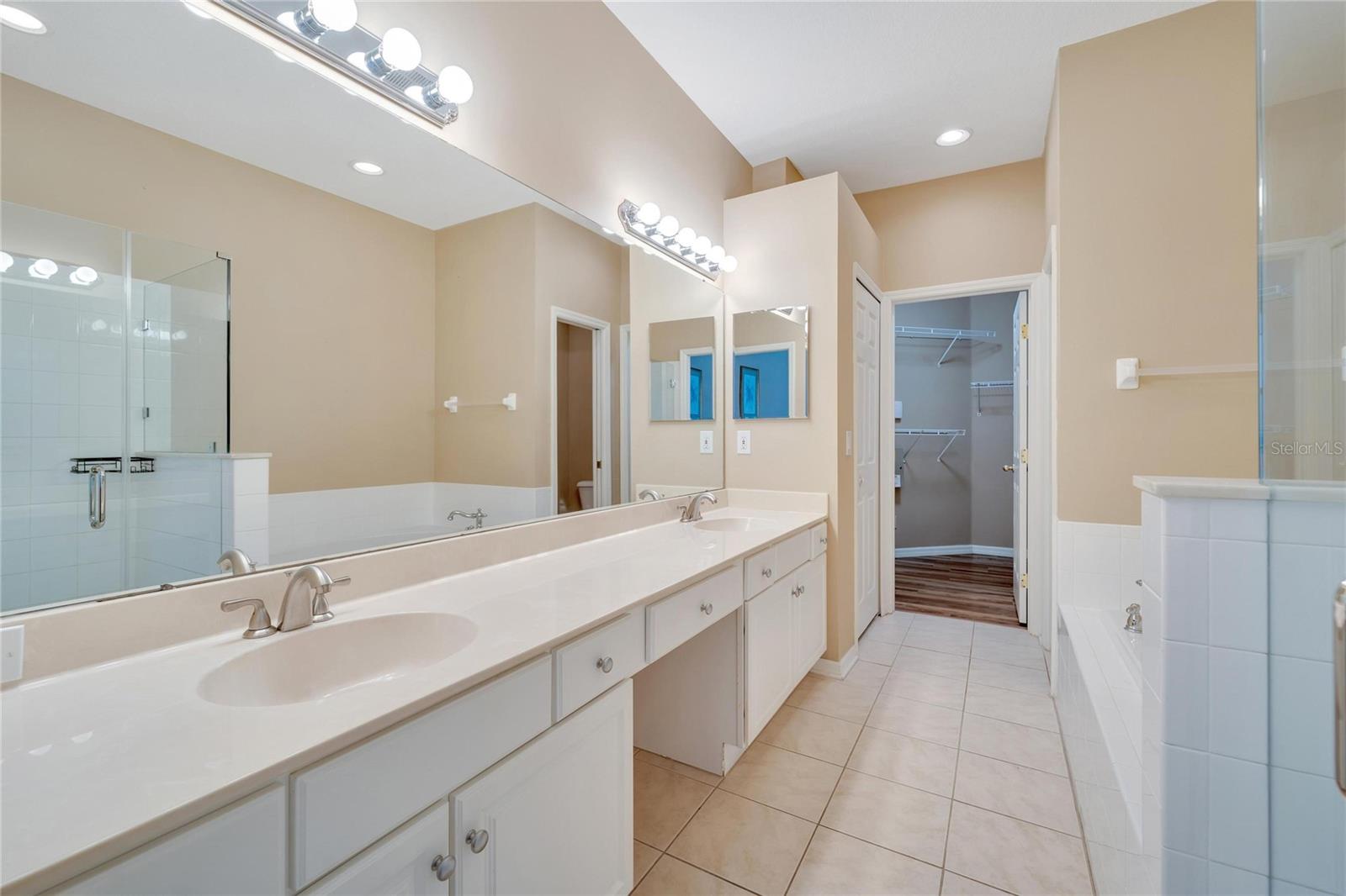 5508 GOLDEN ISLES DR, APOLLO BEACH, FL, 33572
