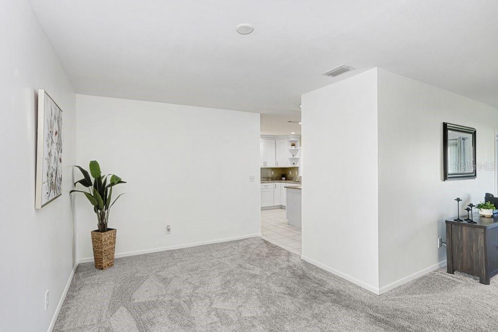 2306 LANCASTER DR #2306, SUN CITY CENTER, FL, 33573