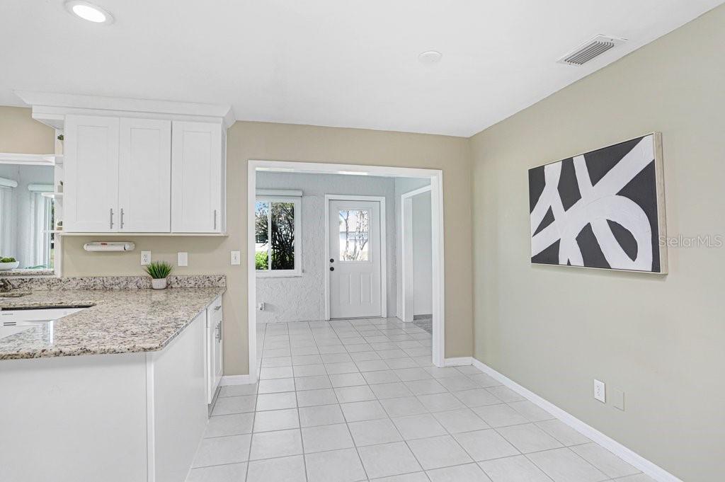 2306 LANCASTER DR #2306, SUN CITY CENTER, FL, 33573
