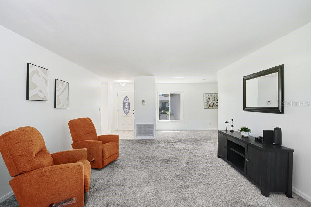 2306 LANCASTER DR #2306, SUN CITY CENTER, FL, 33573