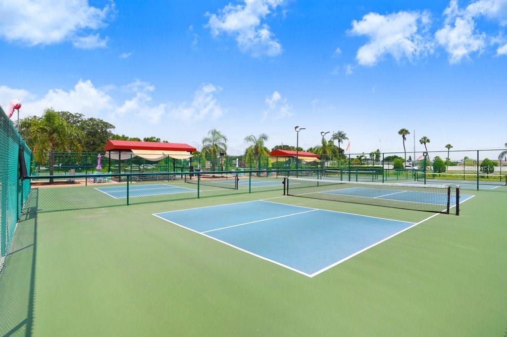 2306 LANCASTER DR #2306, SUN CITY CENTER, FL, 33573