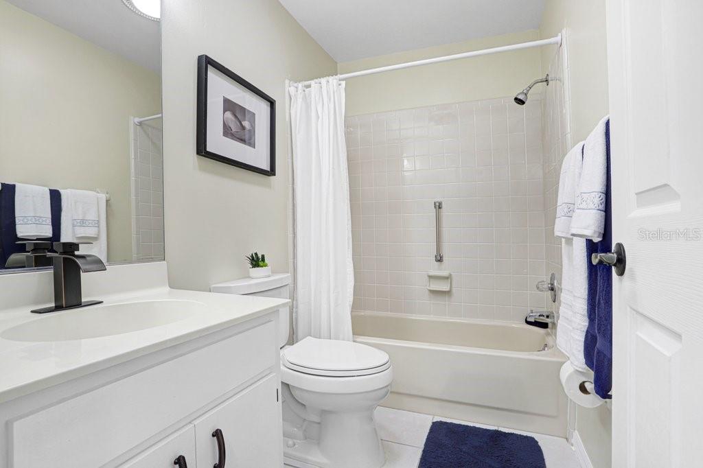 2306 LANCASTER DR #2306, SUN CITY CENTER, FL, 33573