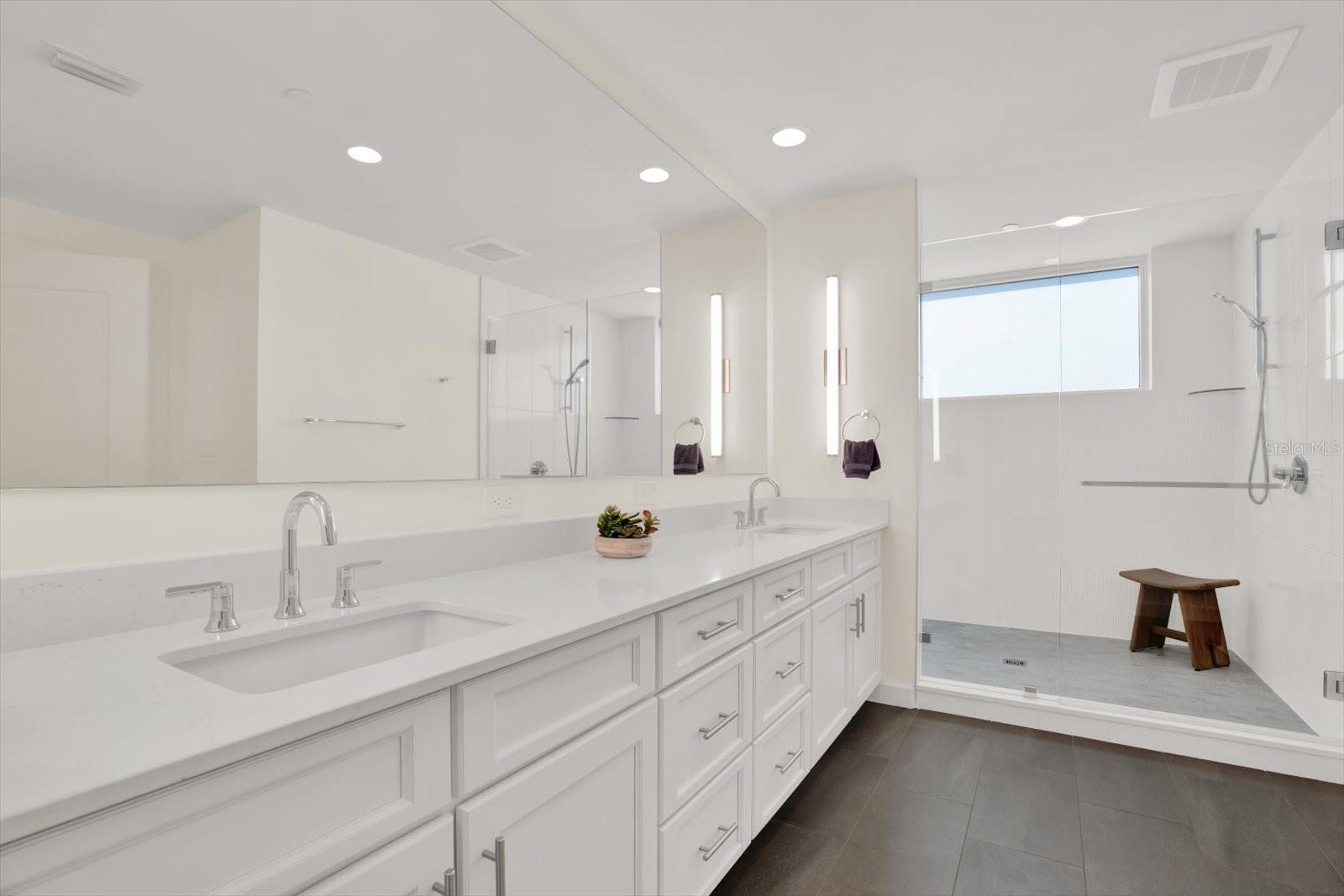 920 N OSCEOLA AVE #301, CLEARWATER, FL, 33755