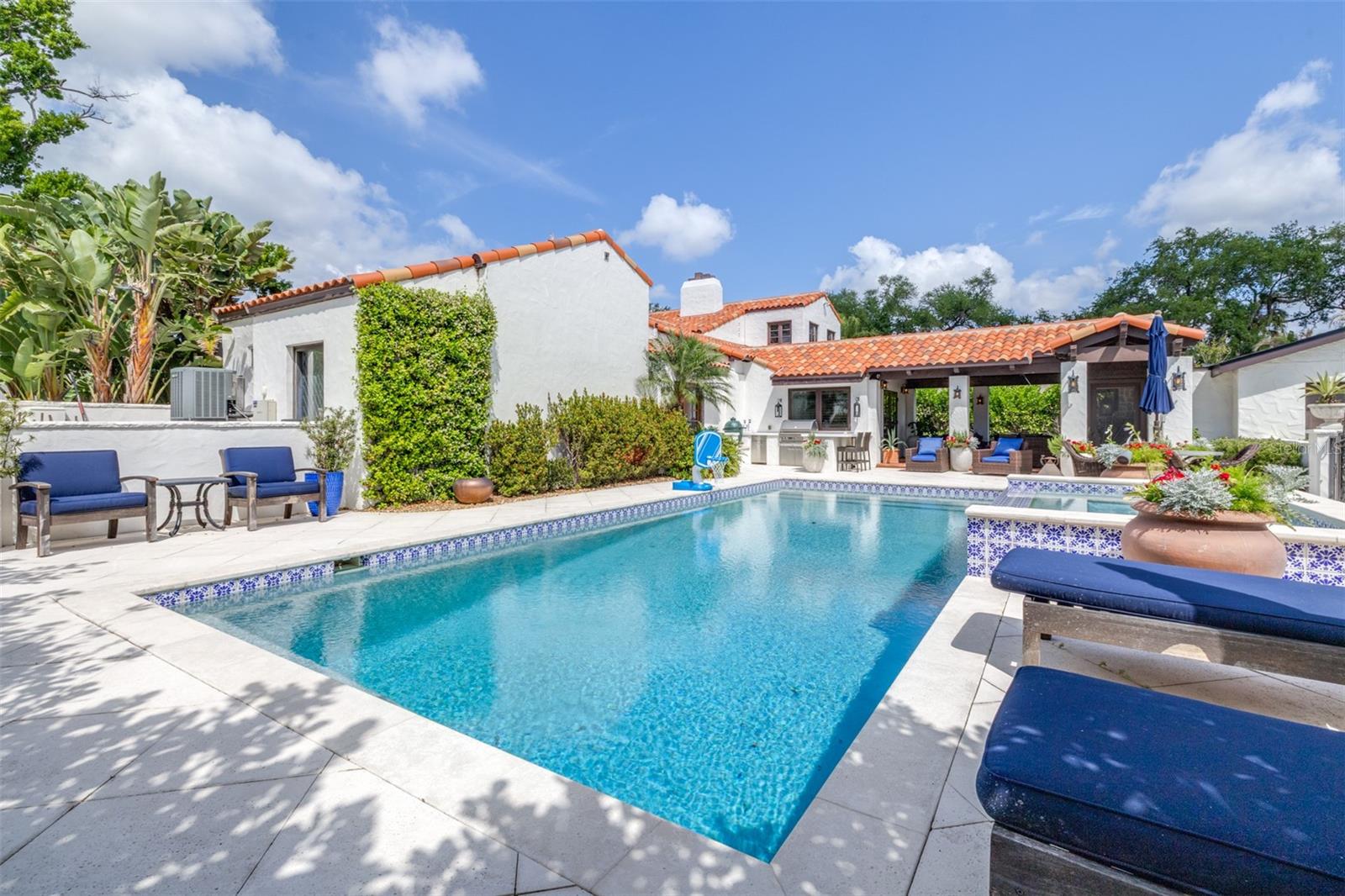 61 LADOGA AVE, TAMPA, FL, 33606