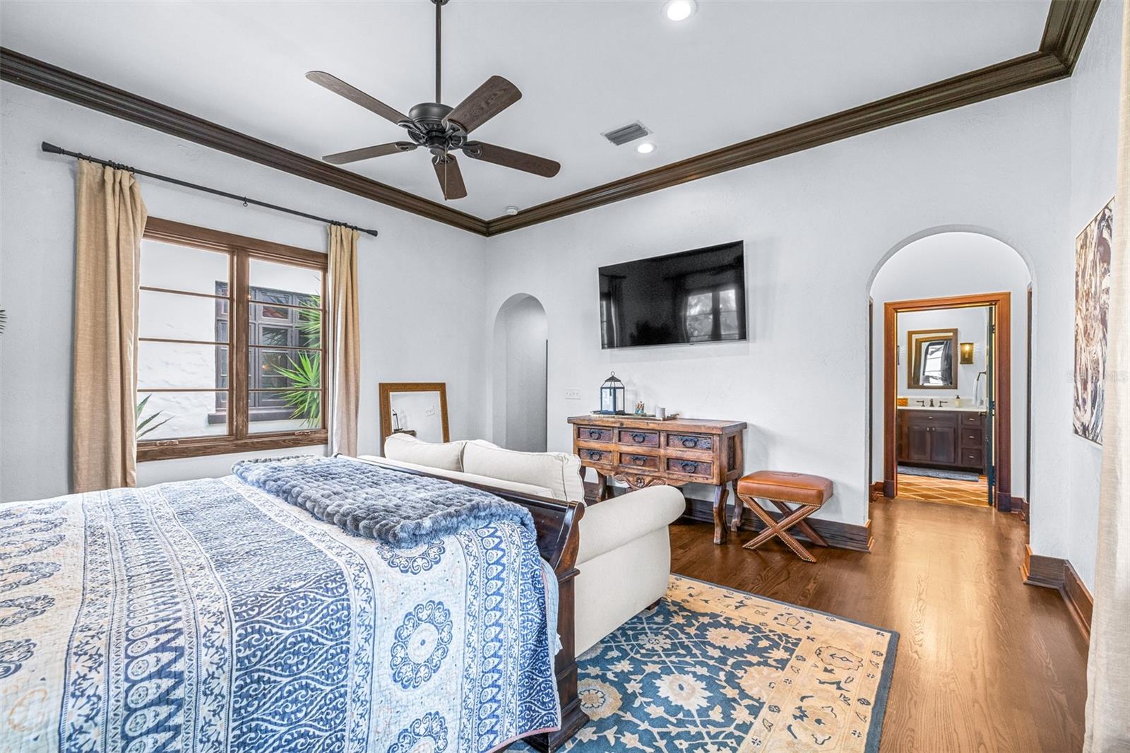 61 LADOGA AVE, TAMPA, FL, 33606