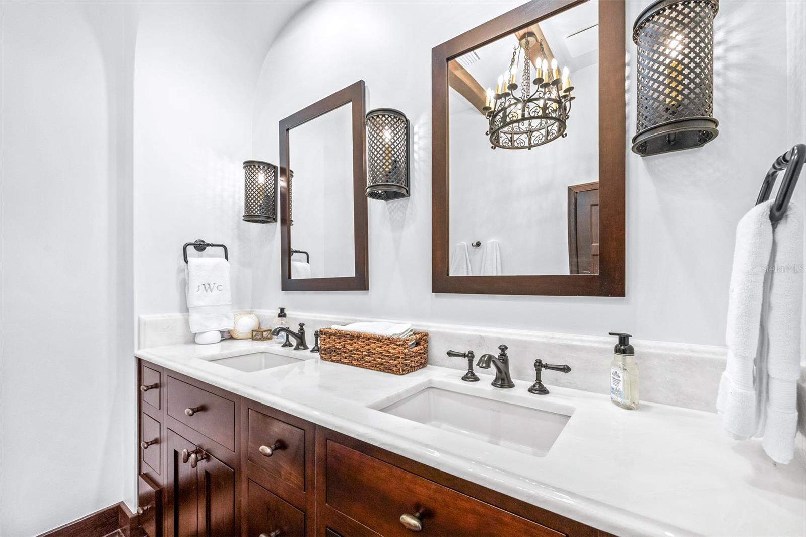 61 LADOGA AVE, TAMPA, FL, 33606