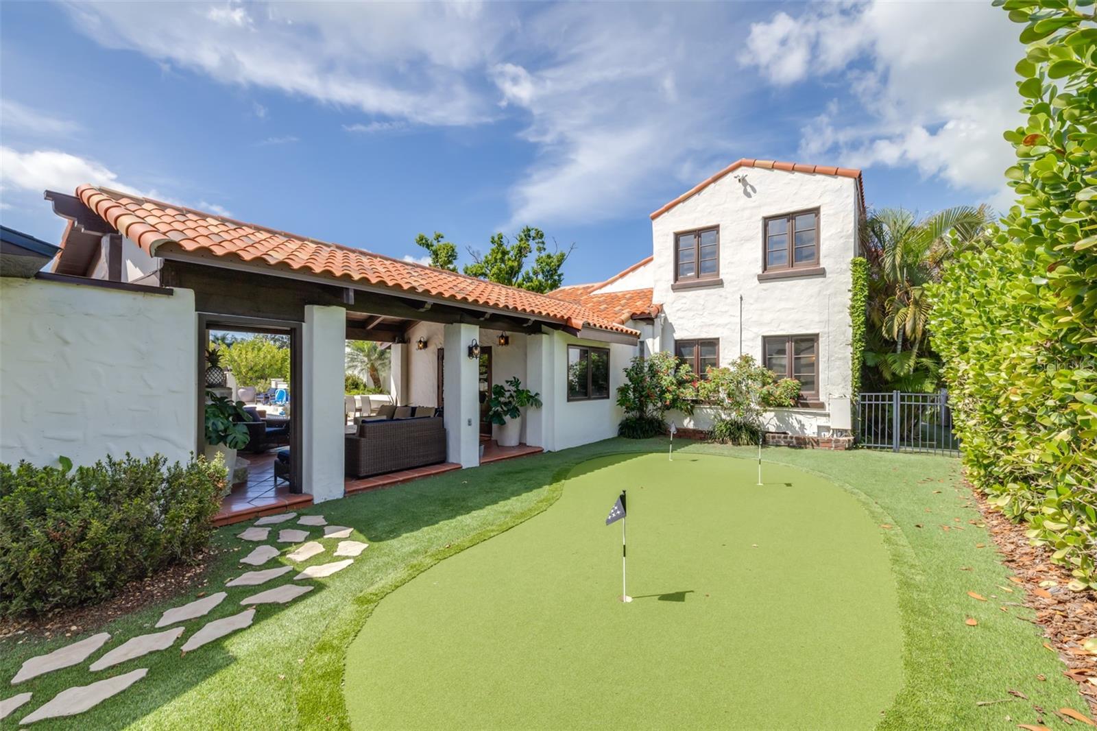 61 LADOGA AVE, TAMPA, FL, 33606