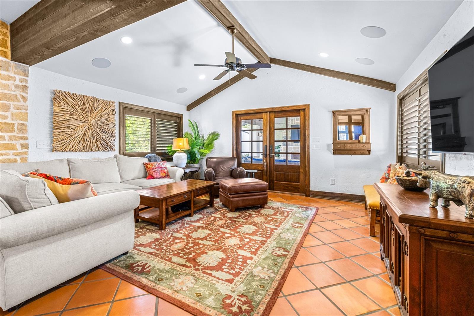 61 LADOGA AVE, TAMPA, FL, 33606
