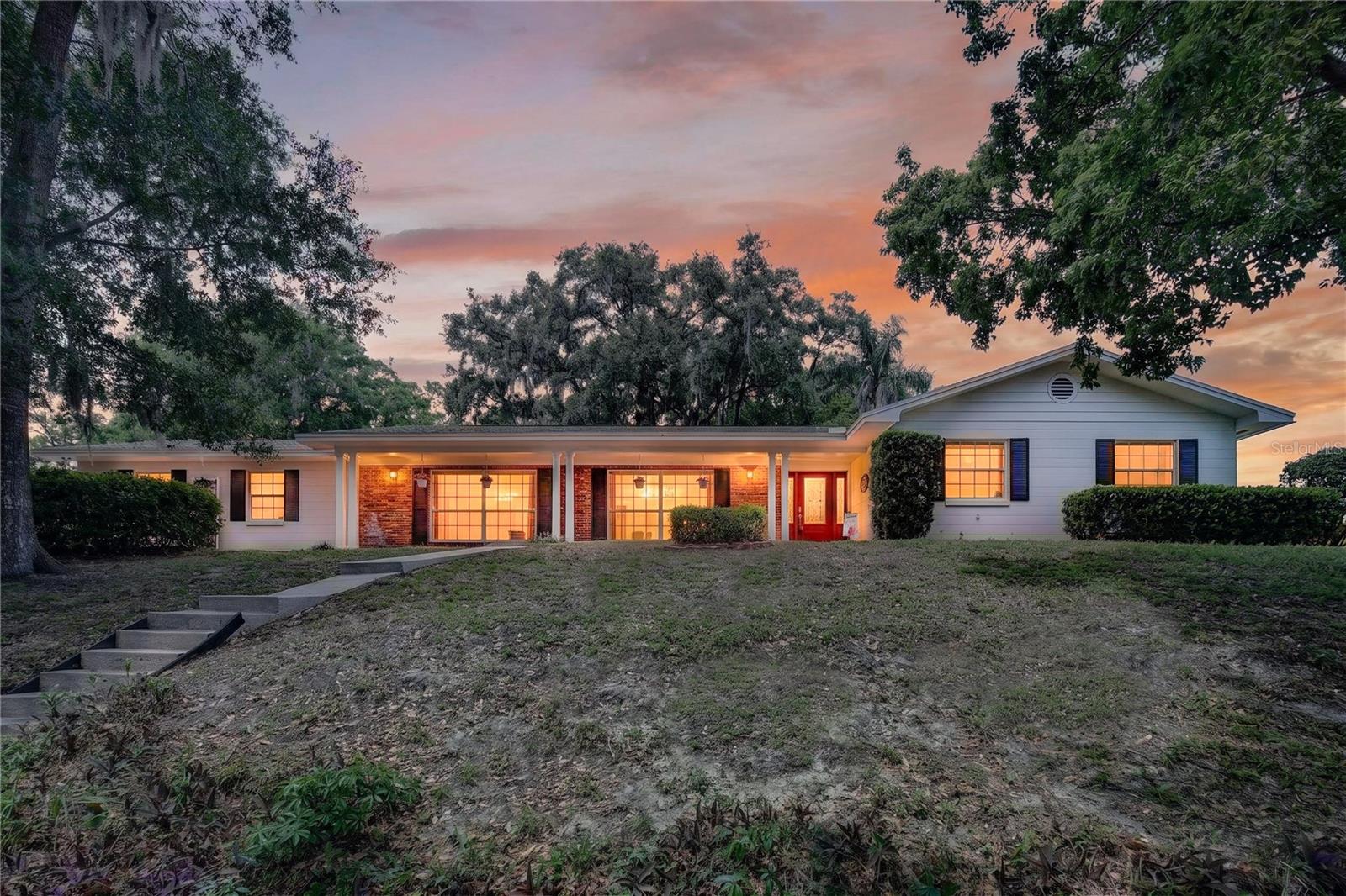 1945 NORMANDY DR, MOUNT DORA, FL, 32757