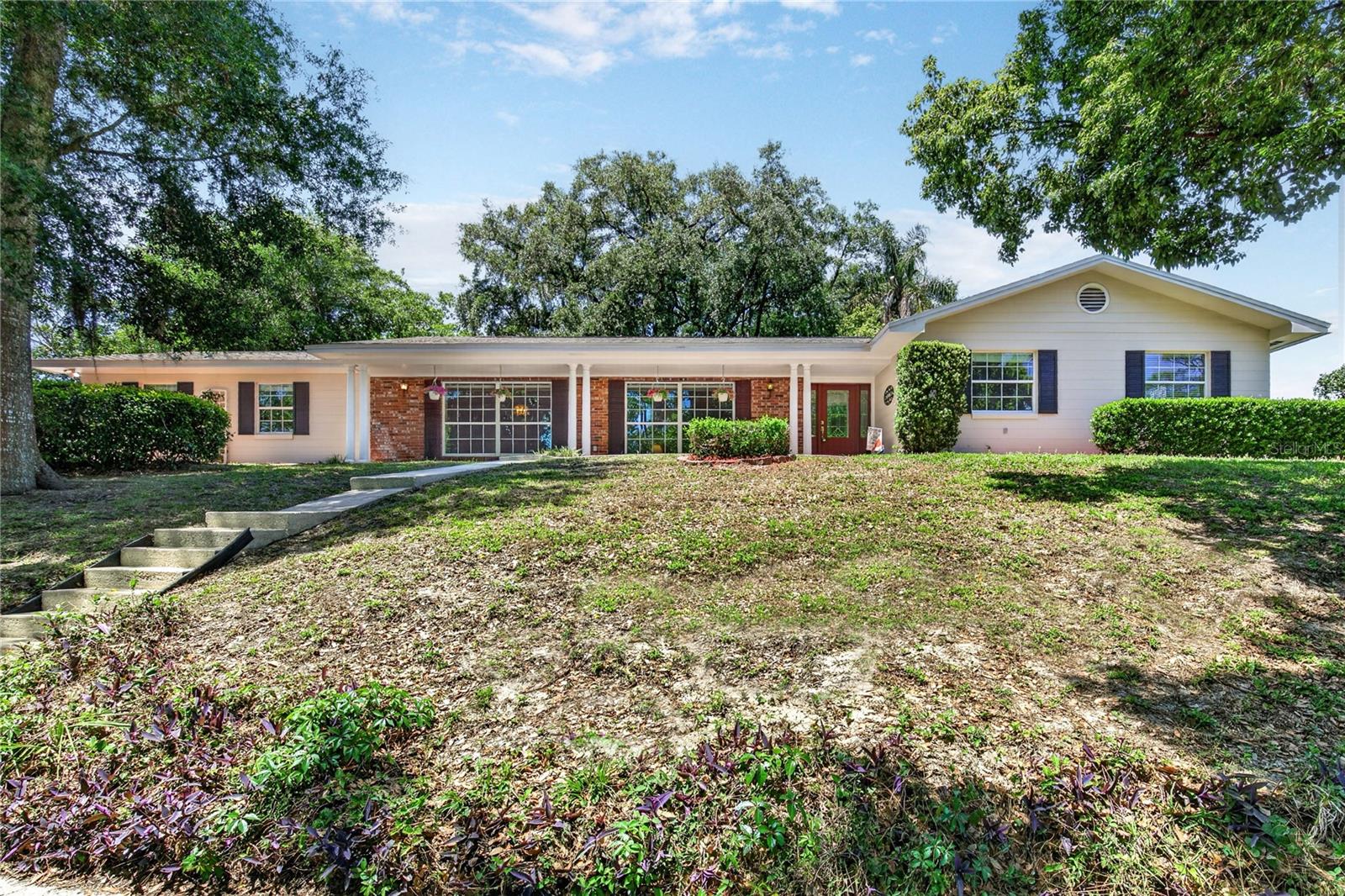 1945 NORMANDY DR, MOUNT DORA, FL, 32757