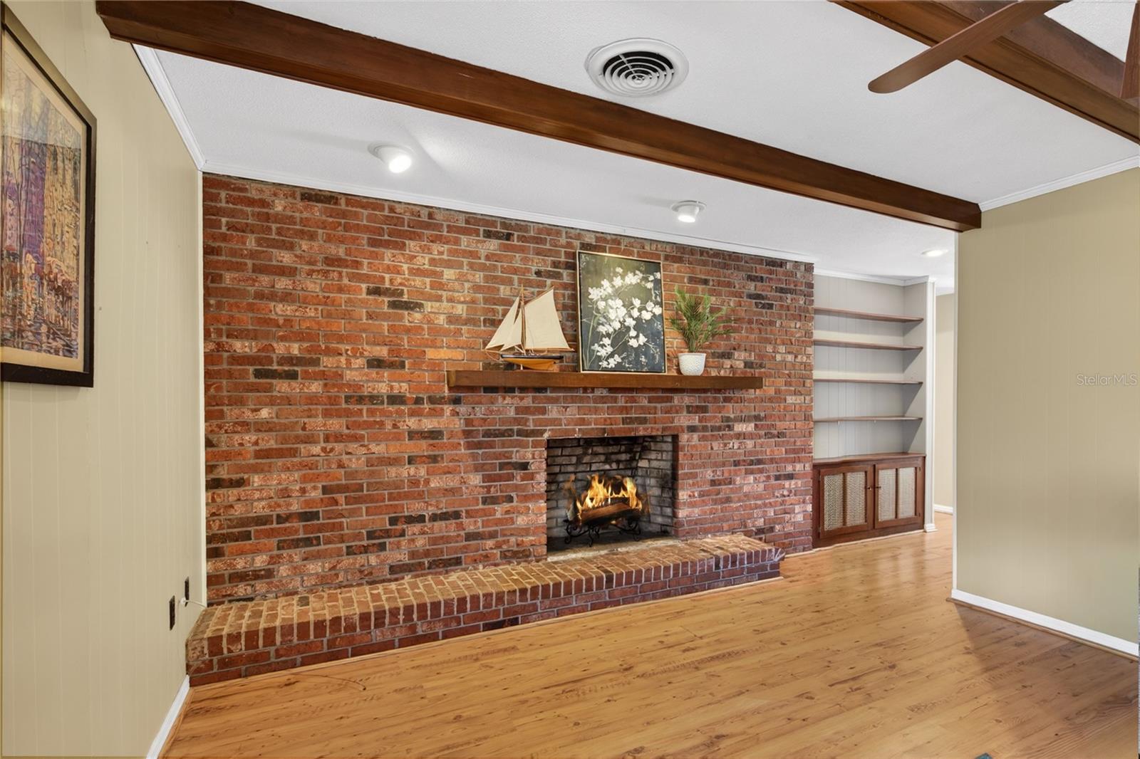 1945 NORMANDY DR, MOUNT DORA, FL, 32757