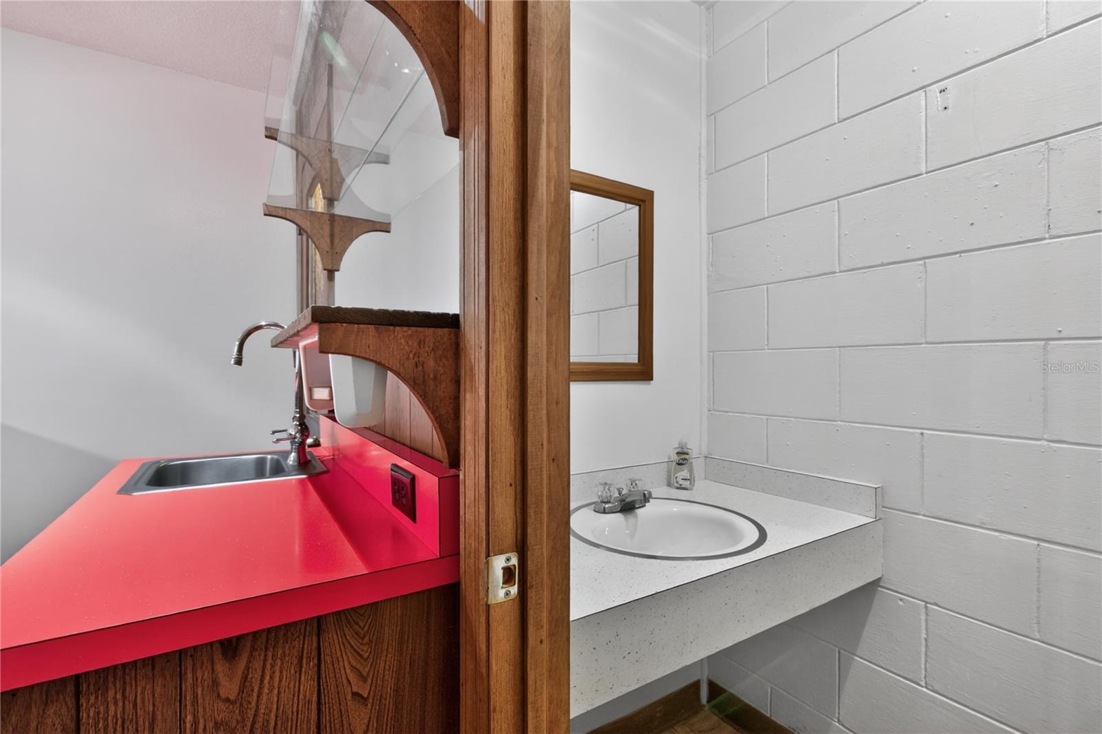 1945 NORMANDY DR, MOUNT DORA, FL, 32757