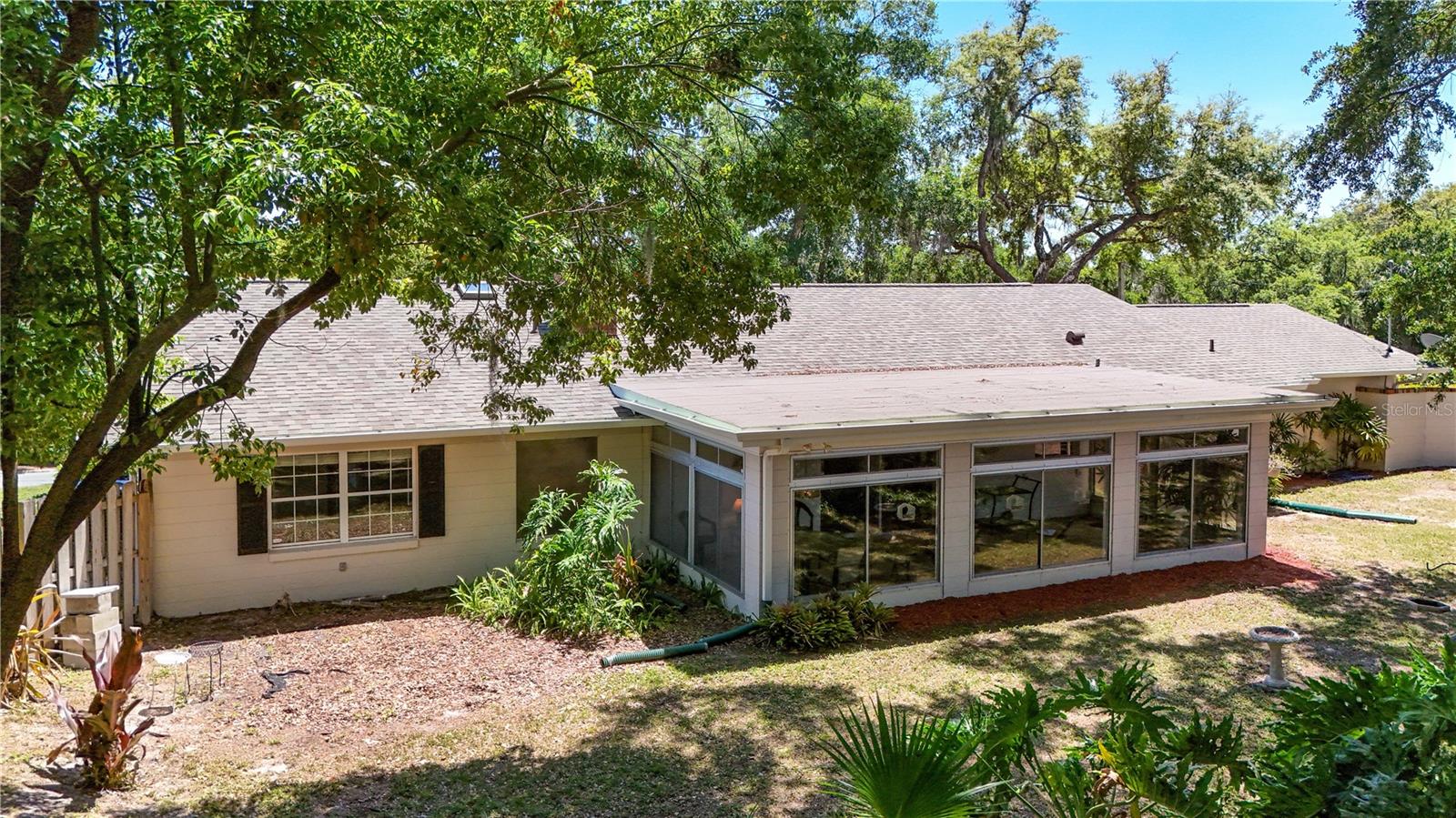 1945 NORMANDY DR, MOUNT DORA, FL, 32757