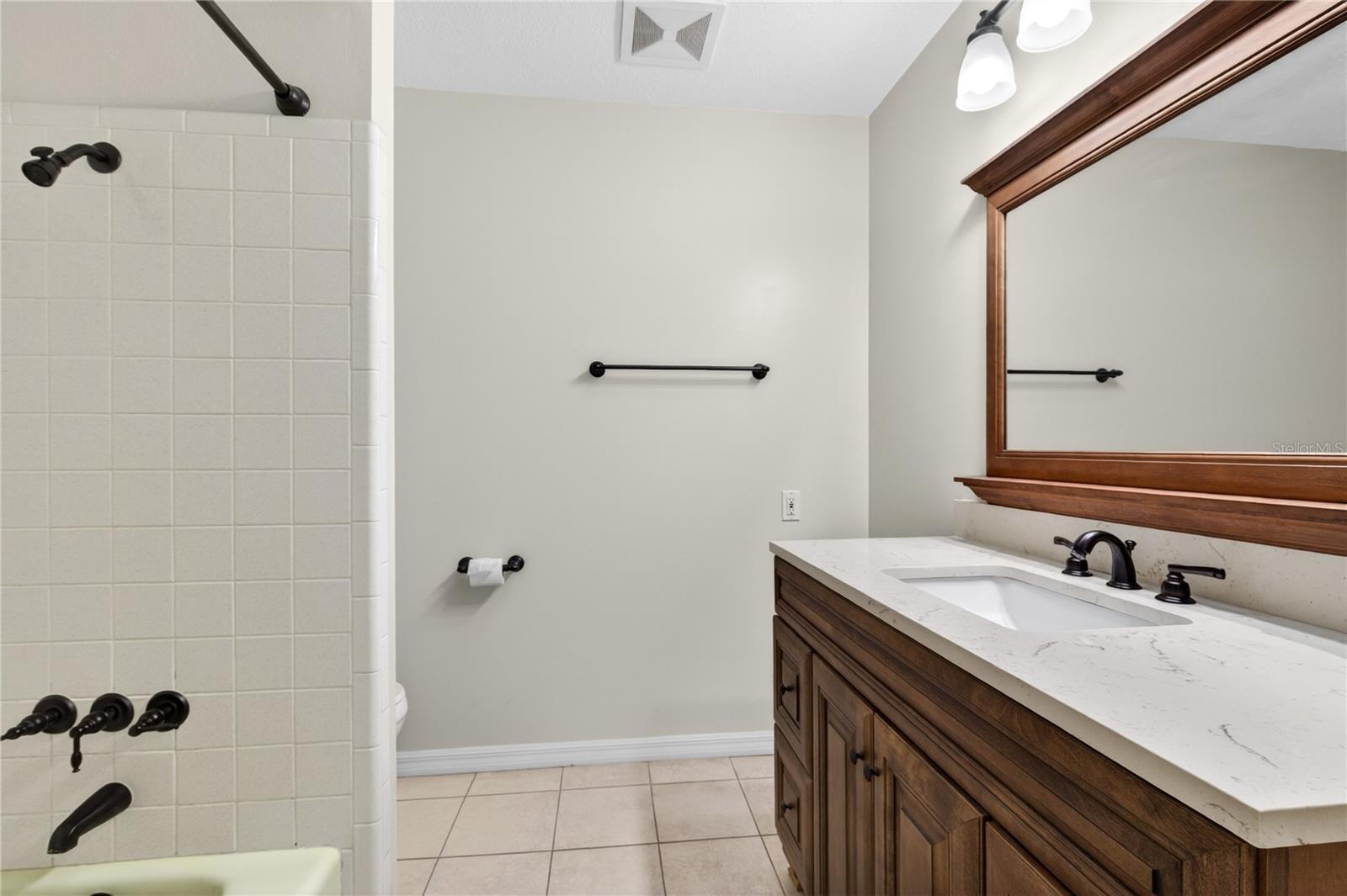 1945 NORMANDY DR, MOUNT DORA, FL, 32757