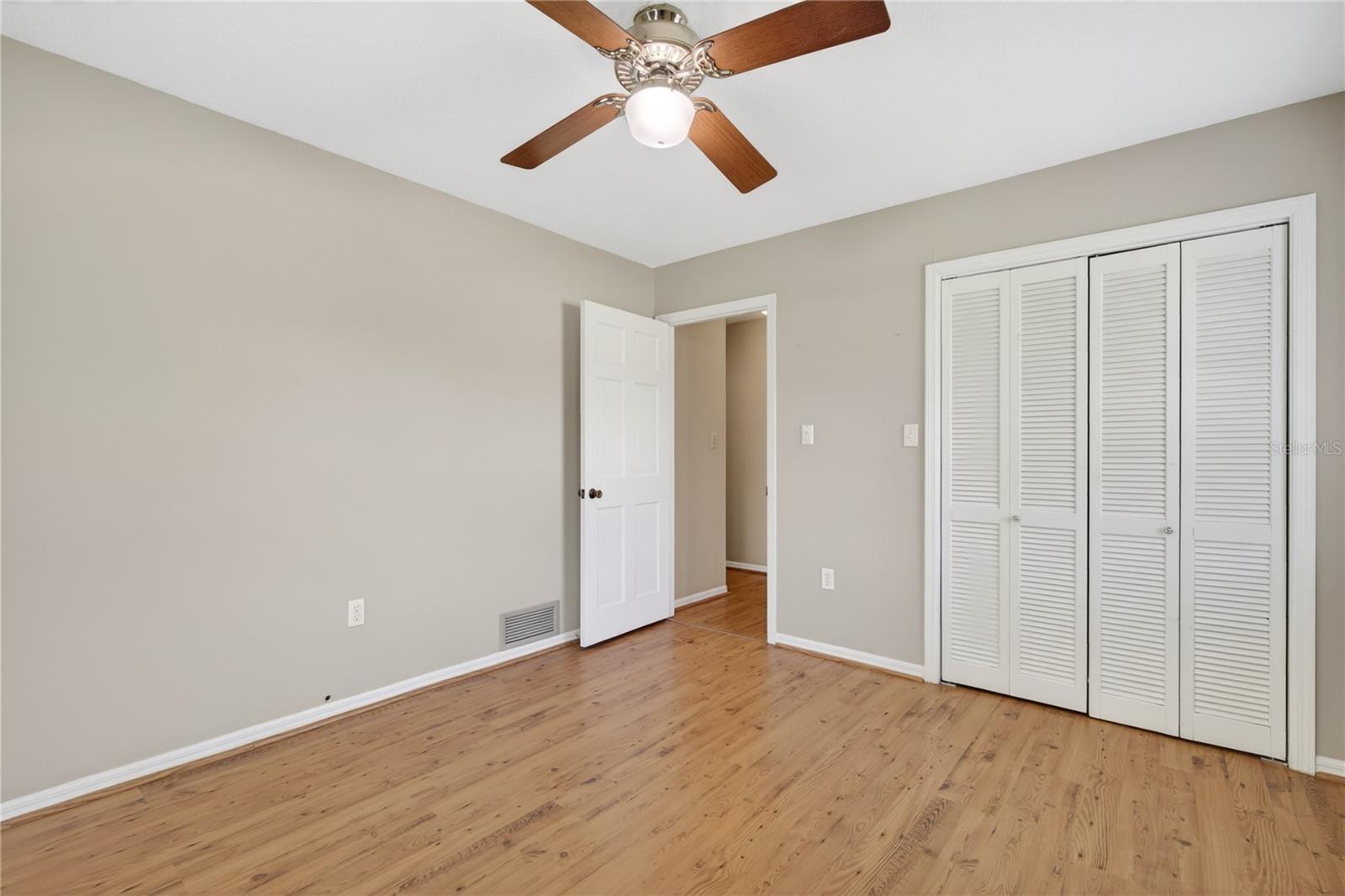 1945 NORMANDY DR, MOUNT DORA, FL, 32757