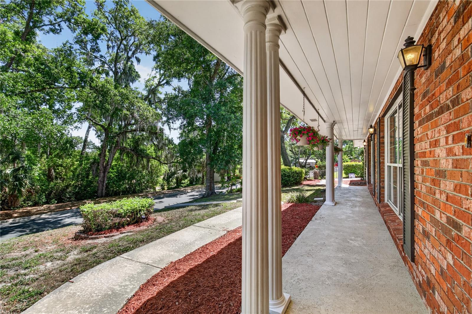 1945 NORMANDY DR, MOUNT DORA, FL, 32757