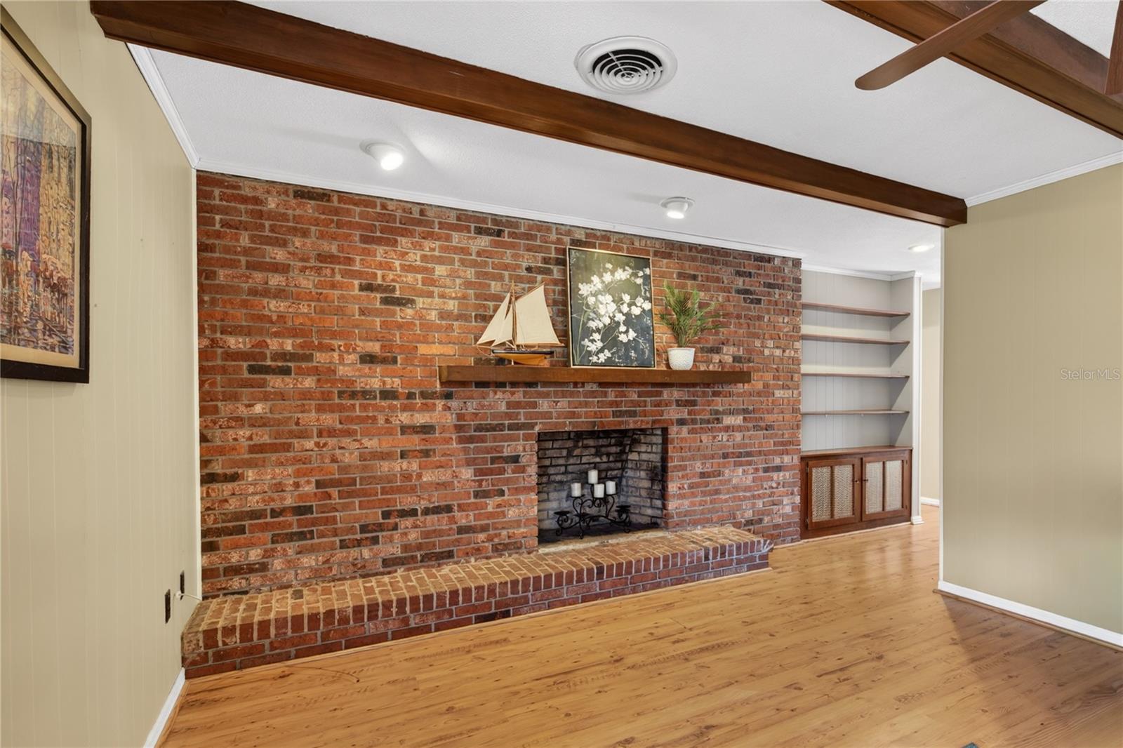 1945 NORMANDY DR, MOUNT DORA, FL, 32757