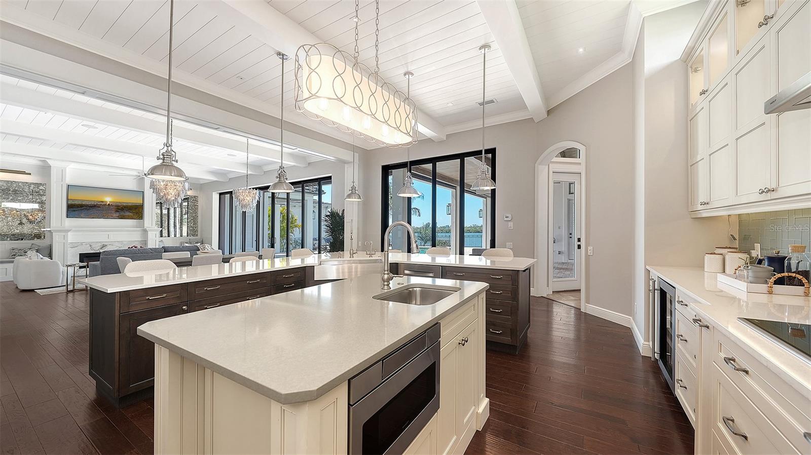 313 LOOKOUT POINT DR, OSPREY, FL, 34229