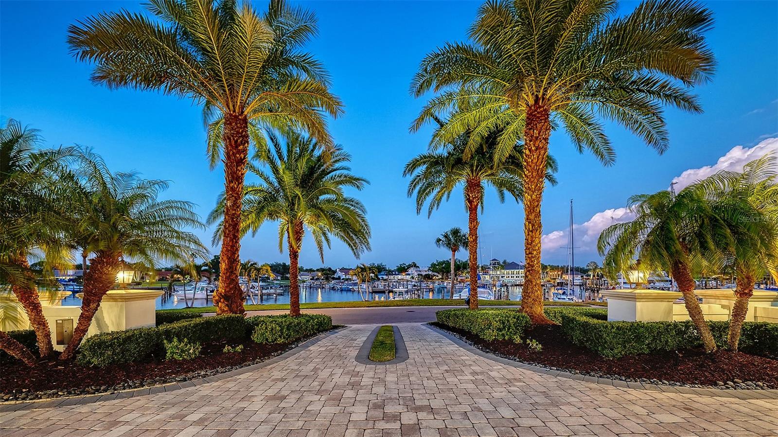 313 LOOKOUT POINT DR, OSPREY, FL, 34229