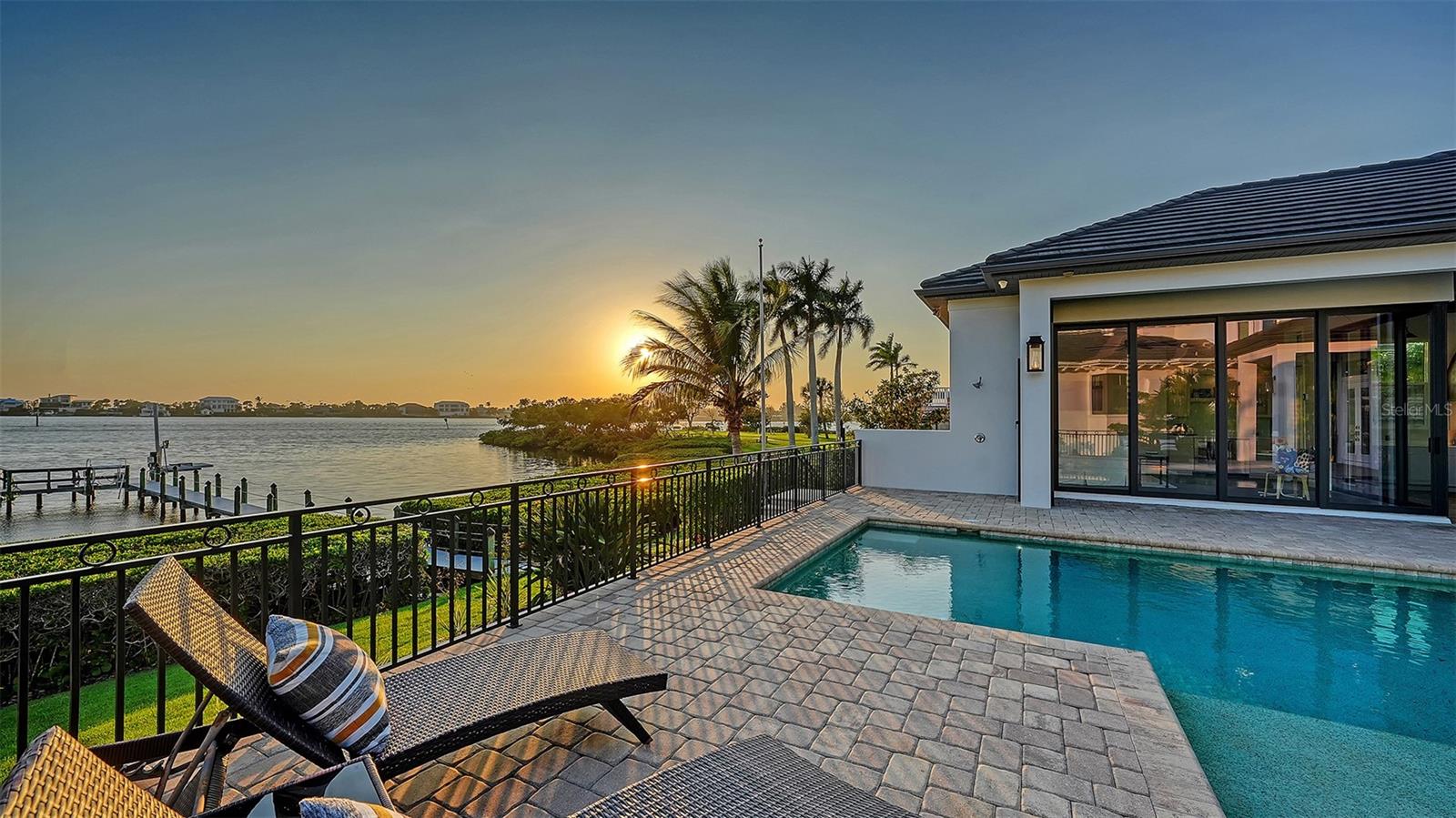 313 LOOKOUT POINT DR, OSPREY, FL, 34229