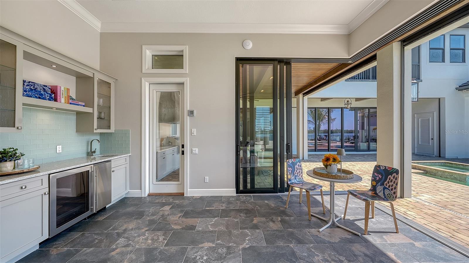 313 LOOKOUT POINT DR, OSPREY, FL, 34229