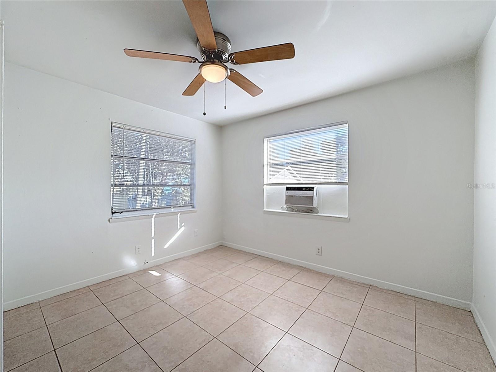 650 E HARBOR DR S, ST PETERSBURG, FL, 33705