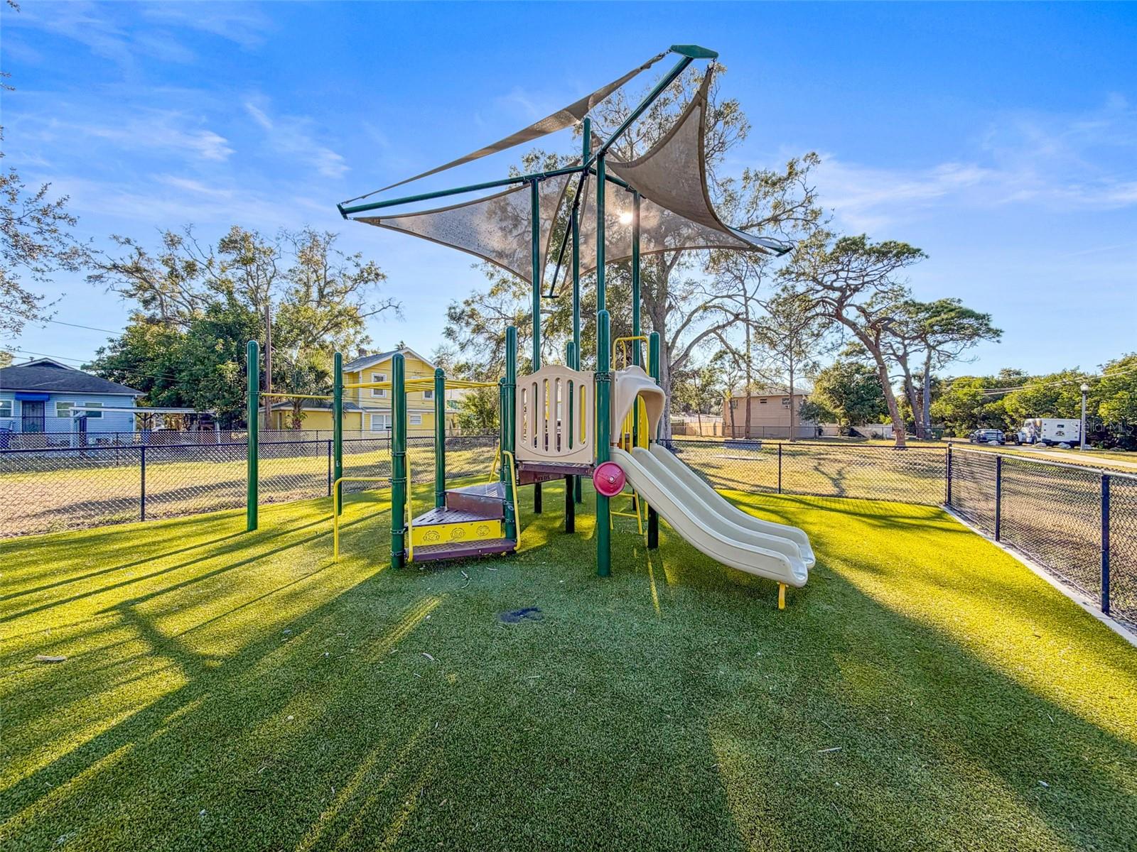 650 E HARBOR DR S, ST PETERSBURG, FL, 33705