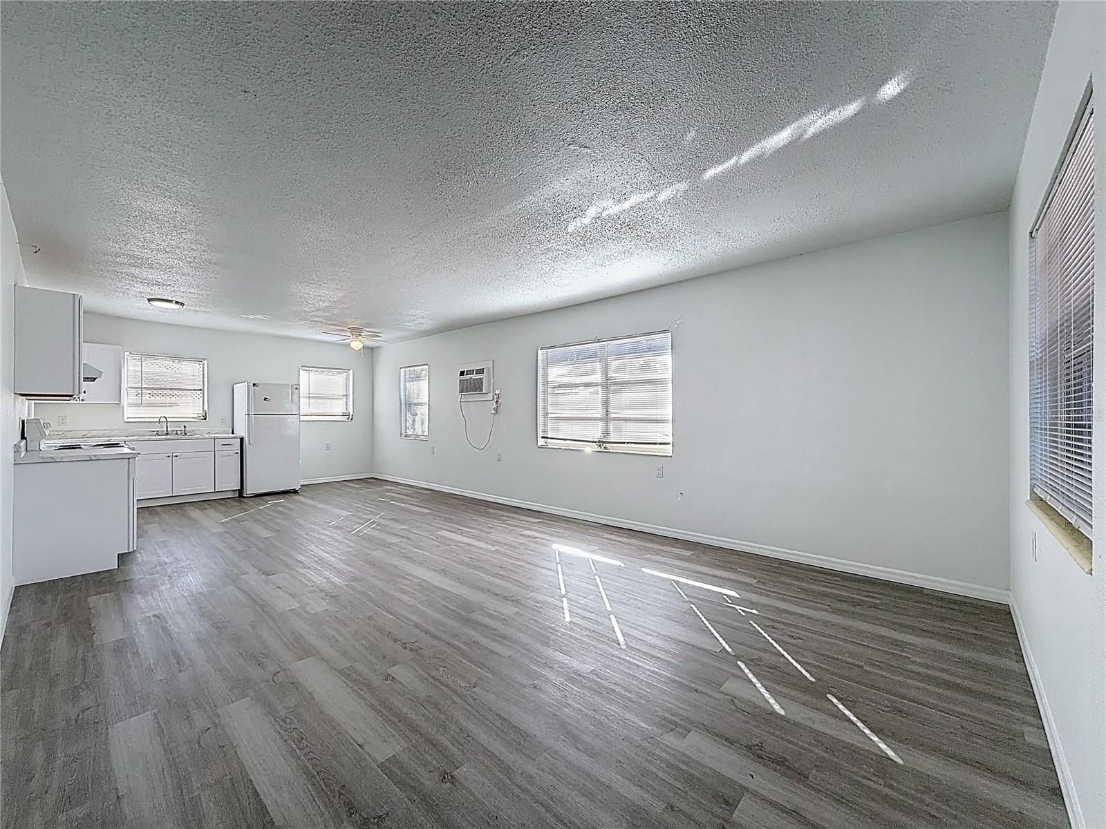 650 E HARBOR DR S, ST PETERSBURG, FL, 33705