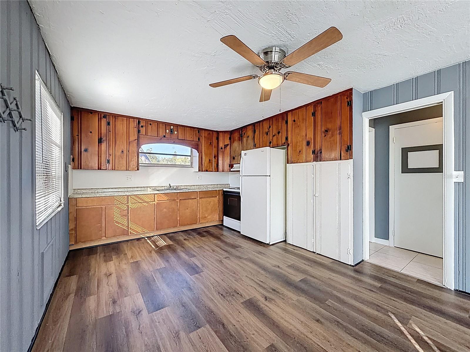 650 E HARBOR DR S, ST PETERSBURG, FL, 33705