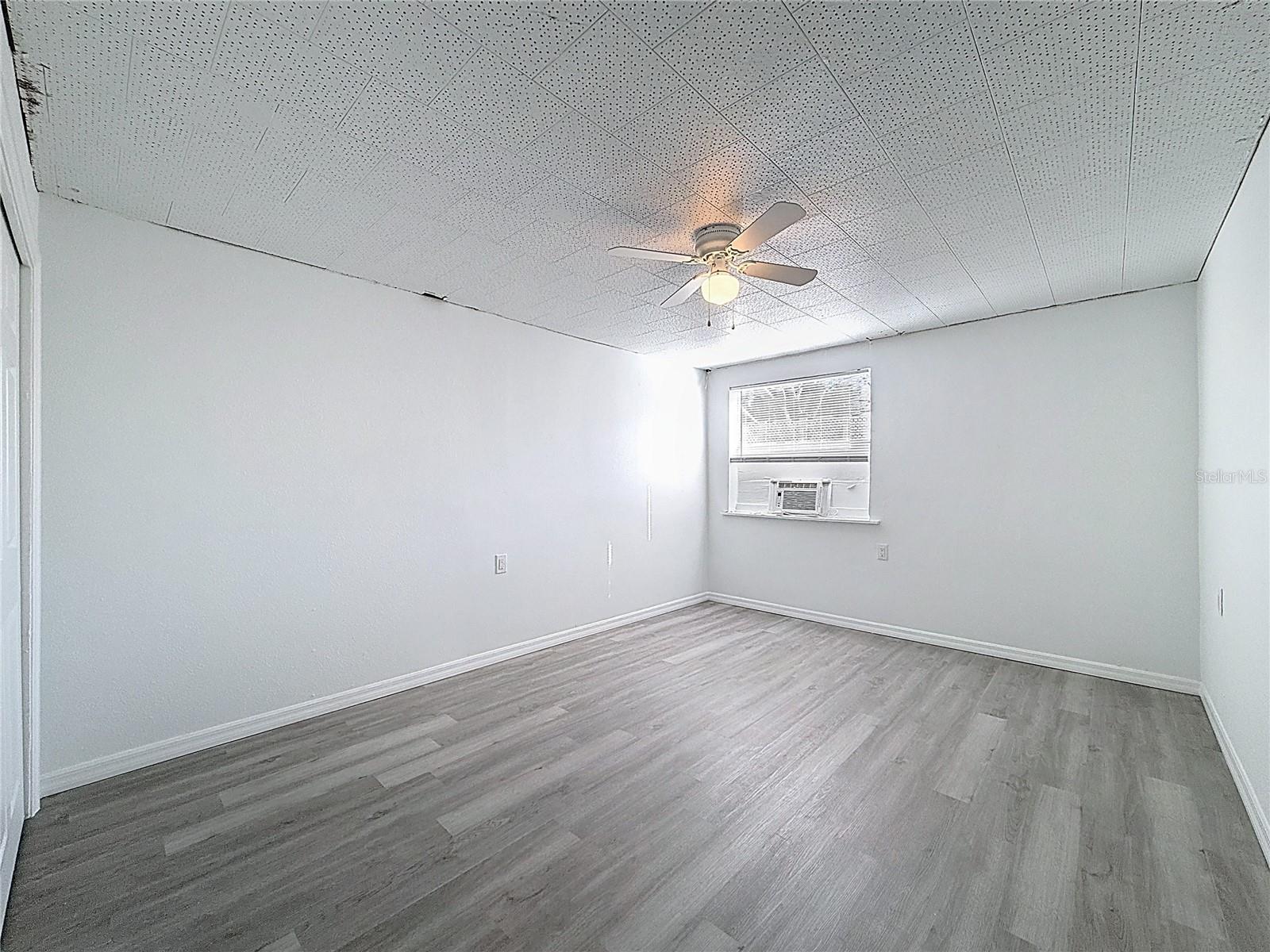 650 E HARBOR DR S, ST PETERSBURG, FL, 33705