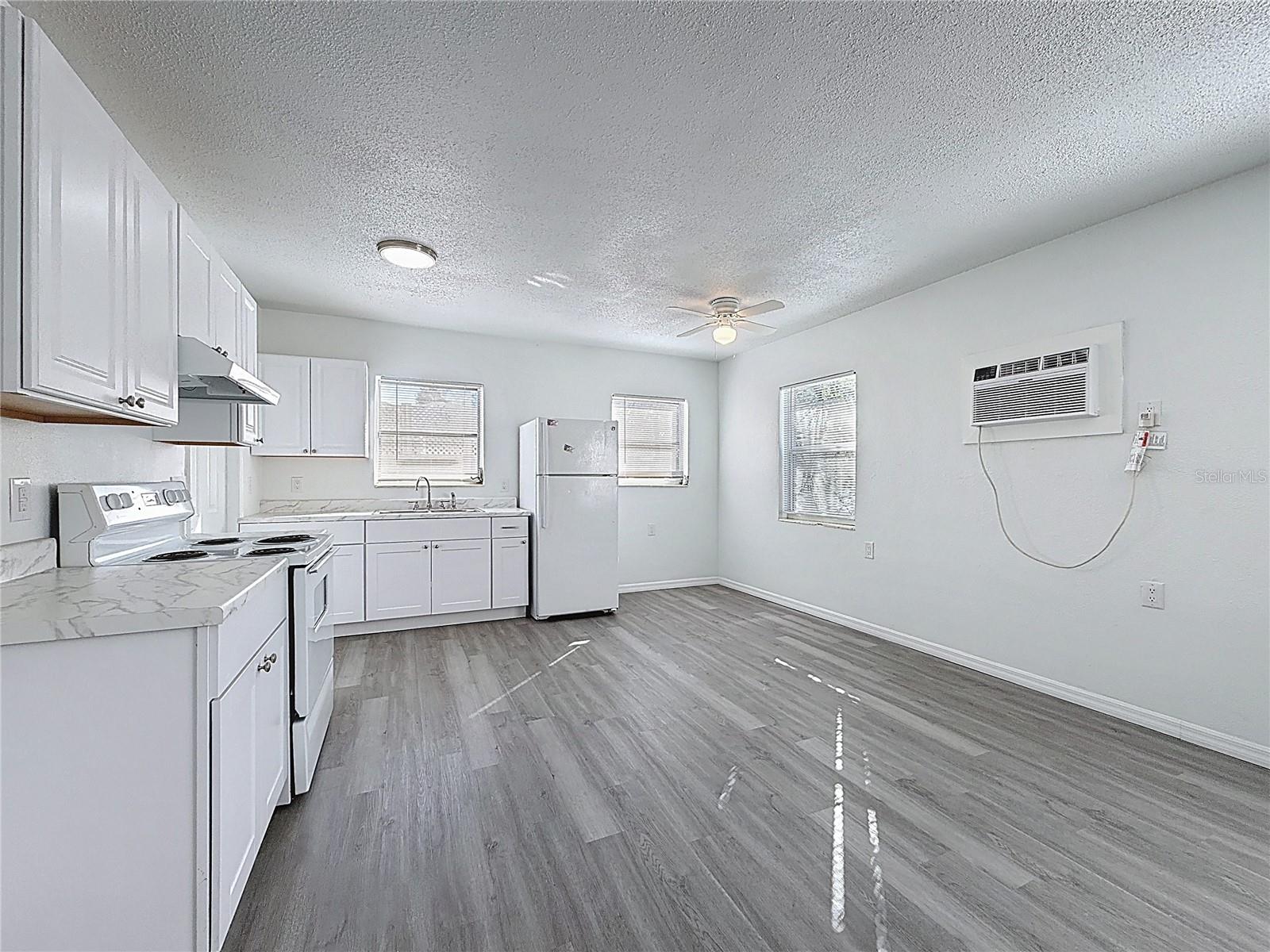 650 E HARBOR DR S, ST PETERSBURG, FL, 33705