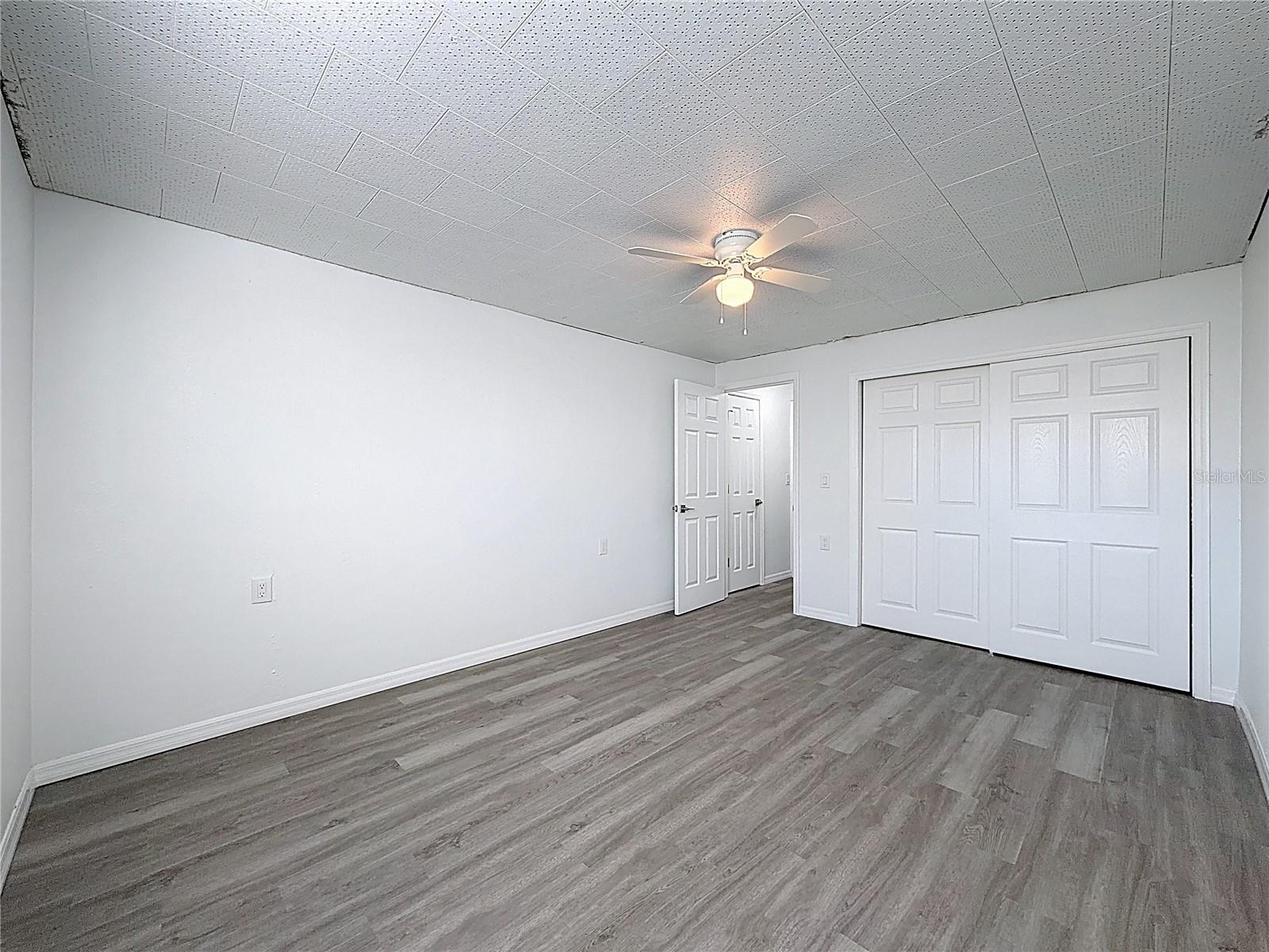 650 E HARBOR DR S, ST PETERSBURG, FL, 33705