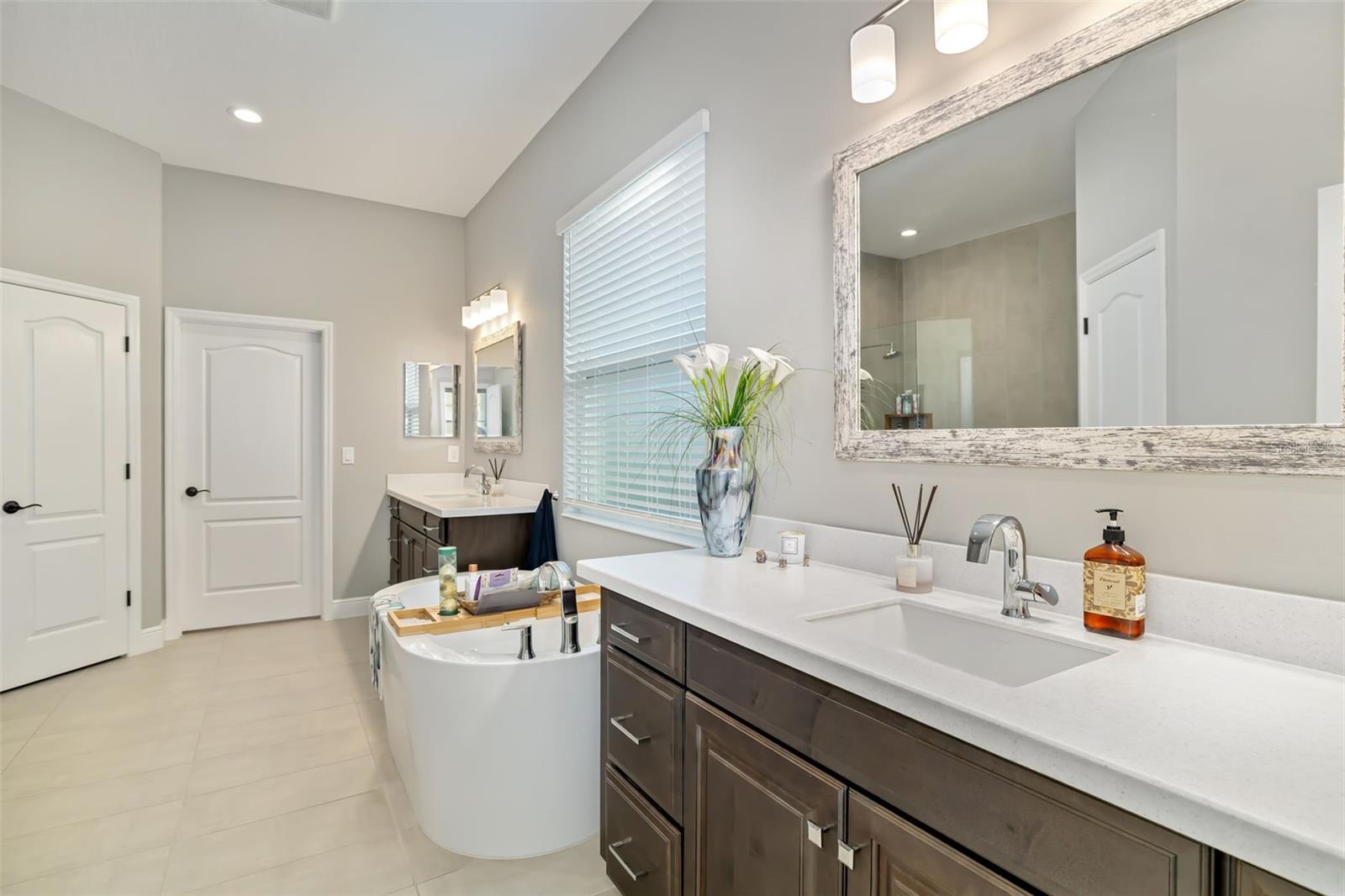 2525 PARADISE PLUM DR, SARASOTA, FL, 34240