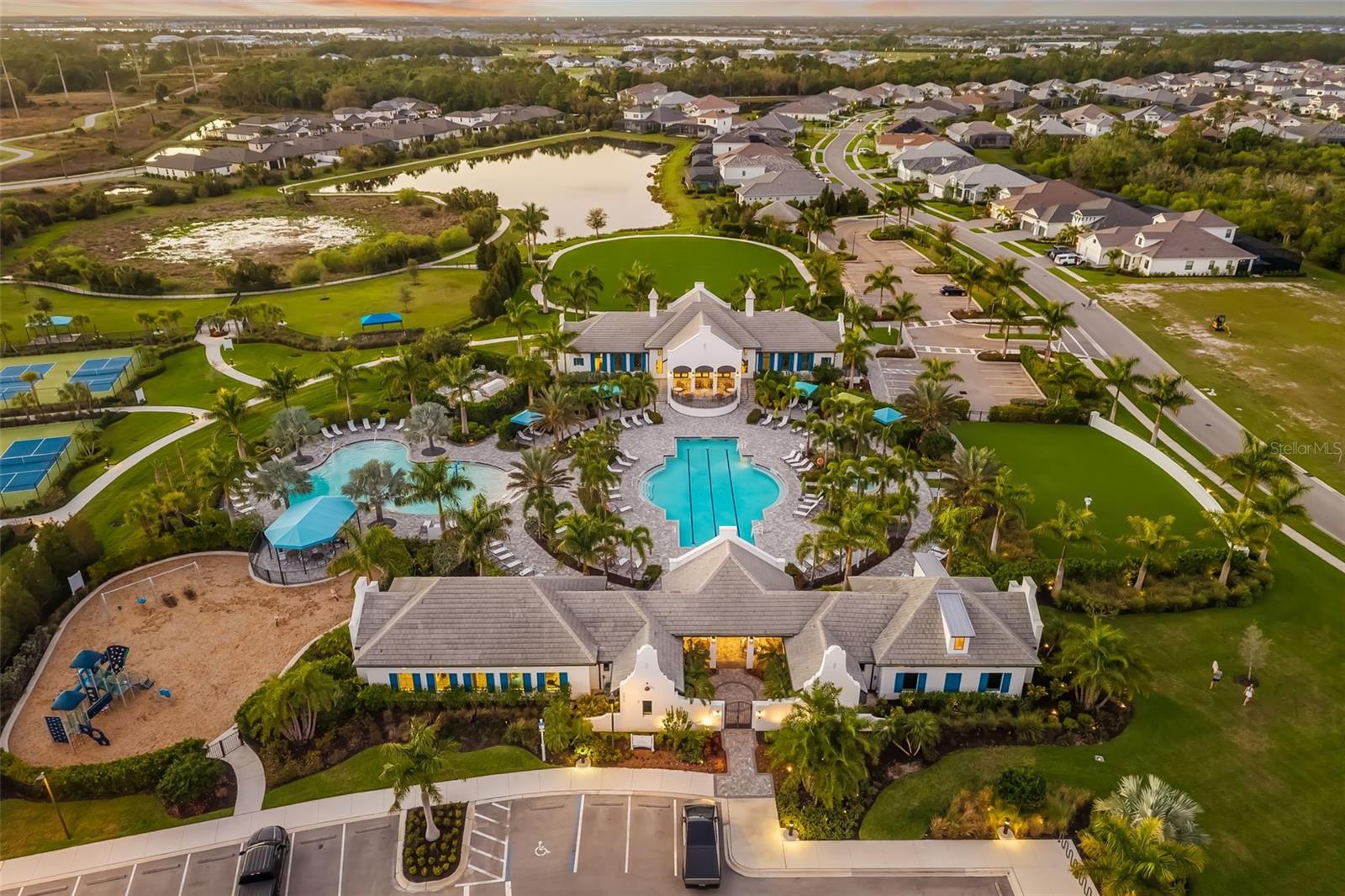 2525 PARADISE PLUM DR, SARASOTA, FL, 34240