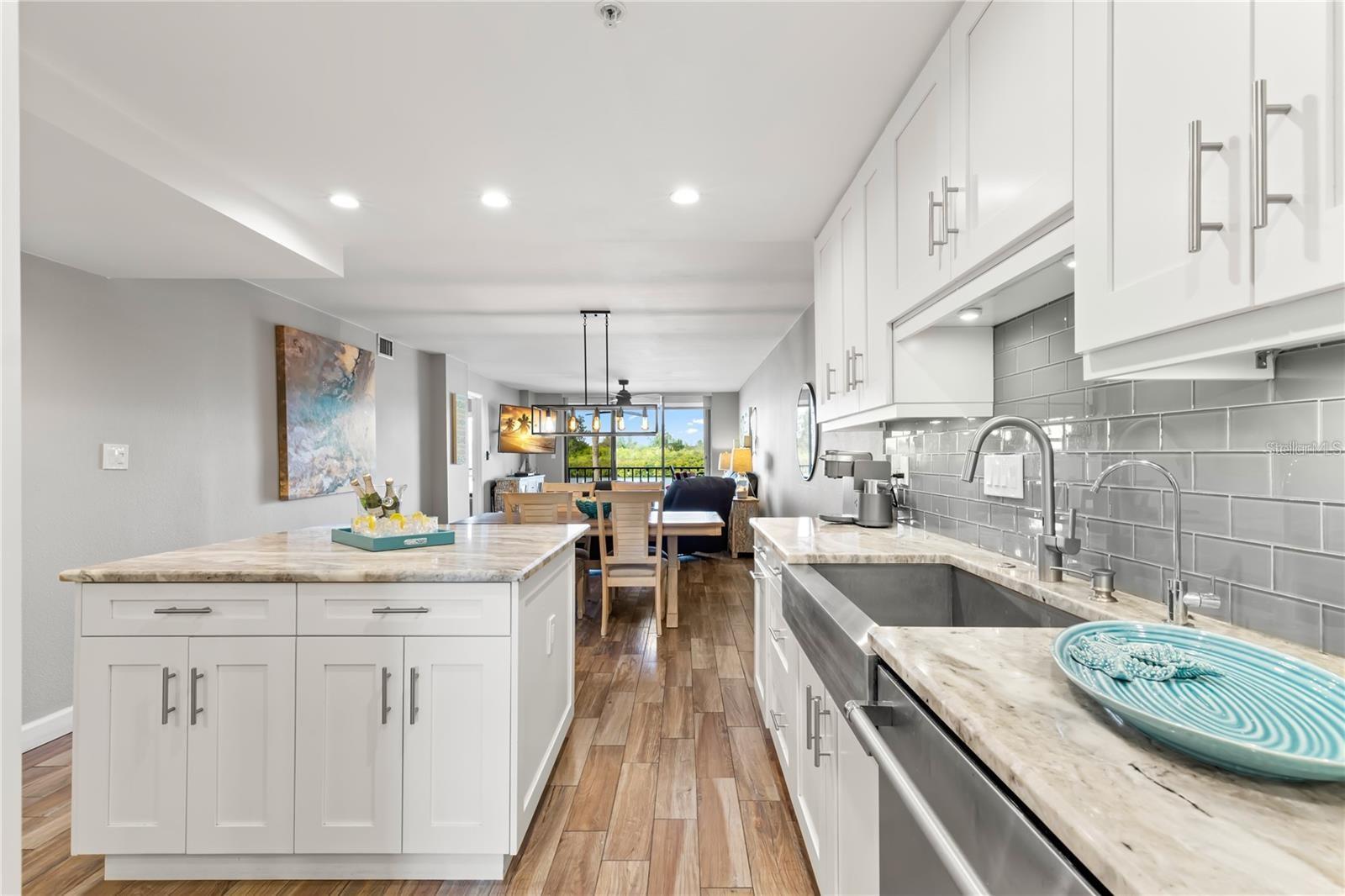 18201 GULF BLVD #205, REDINGTON SHORES, FL, 33708