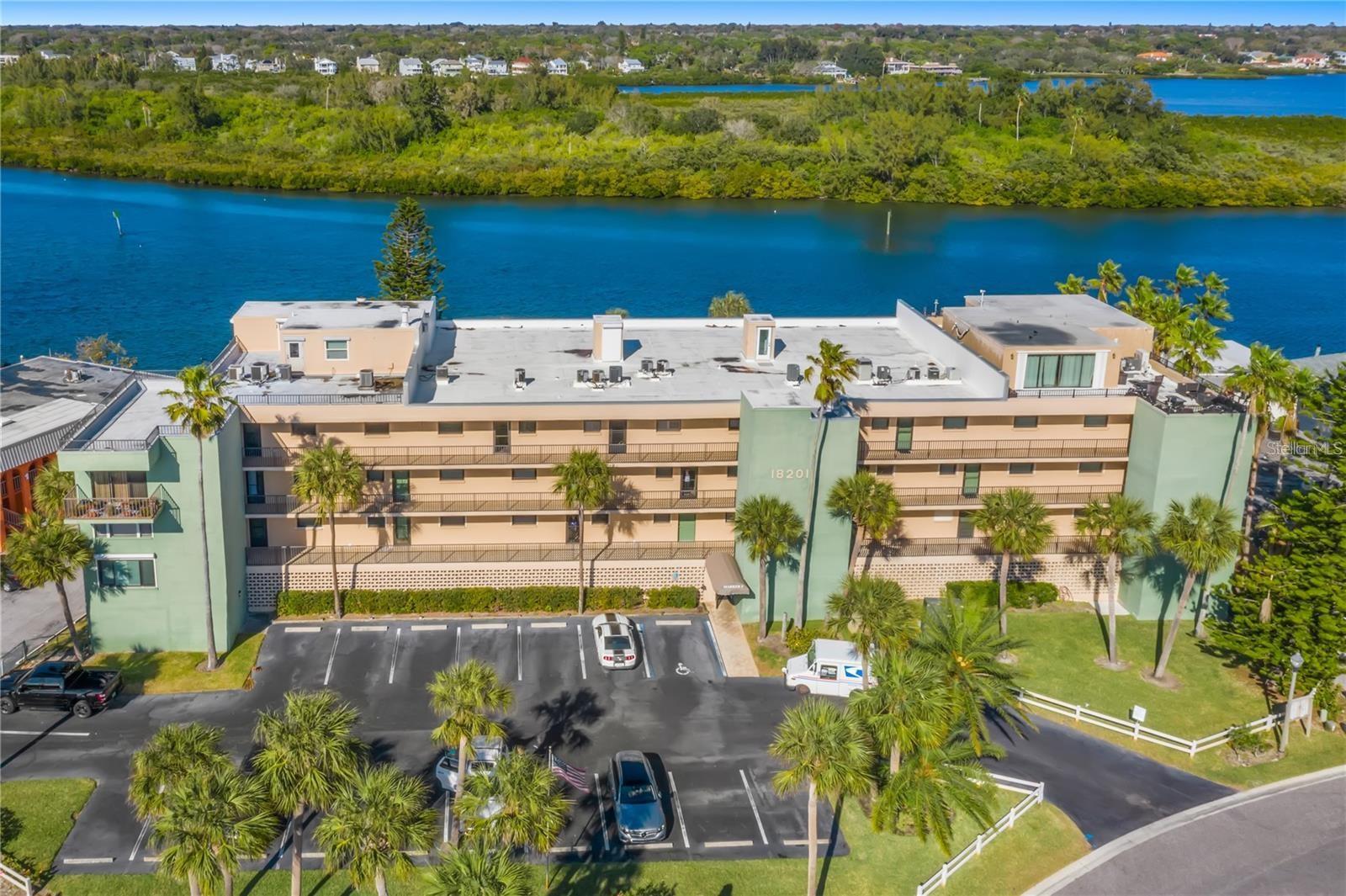 18201 GULF BLVD #205, REDINGTON SHORES, FL, 33708