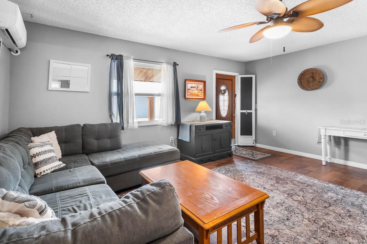 706 W BROCKTON PL, SUN CITY CENTER, FL, 33573