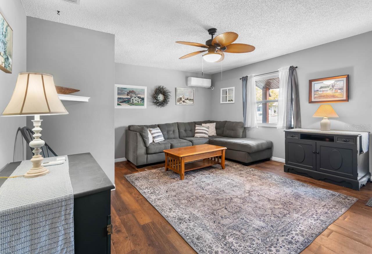 706 W BROCKTON PL, SUN CITY CENTER, FL, 33573