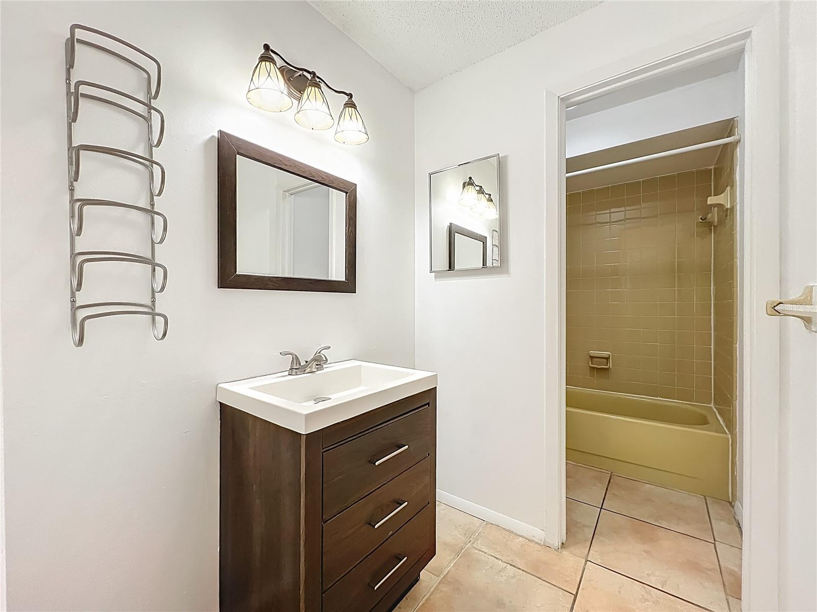 328 SHADOW OAK DR, CASSELBERRY, FL, 32707