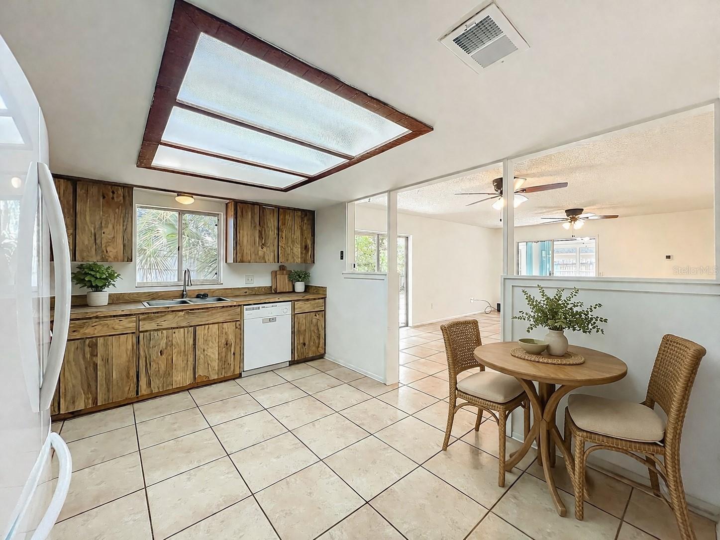 328 SHADOW OAK DR, CASSELBERRY, FL, 32707