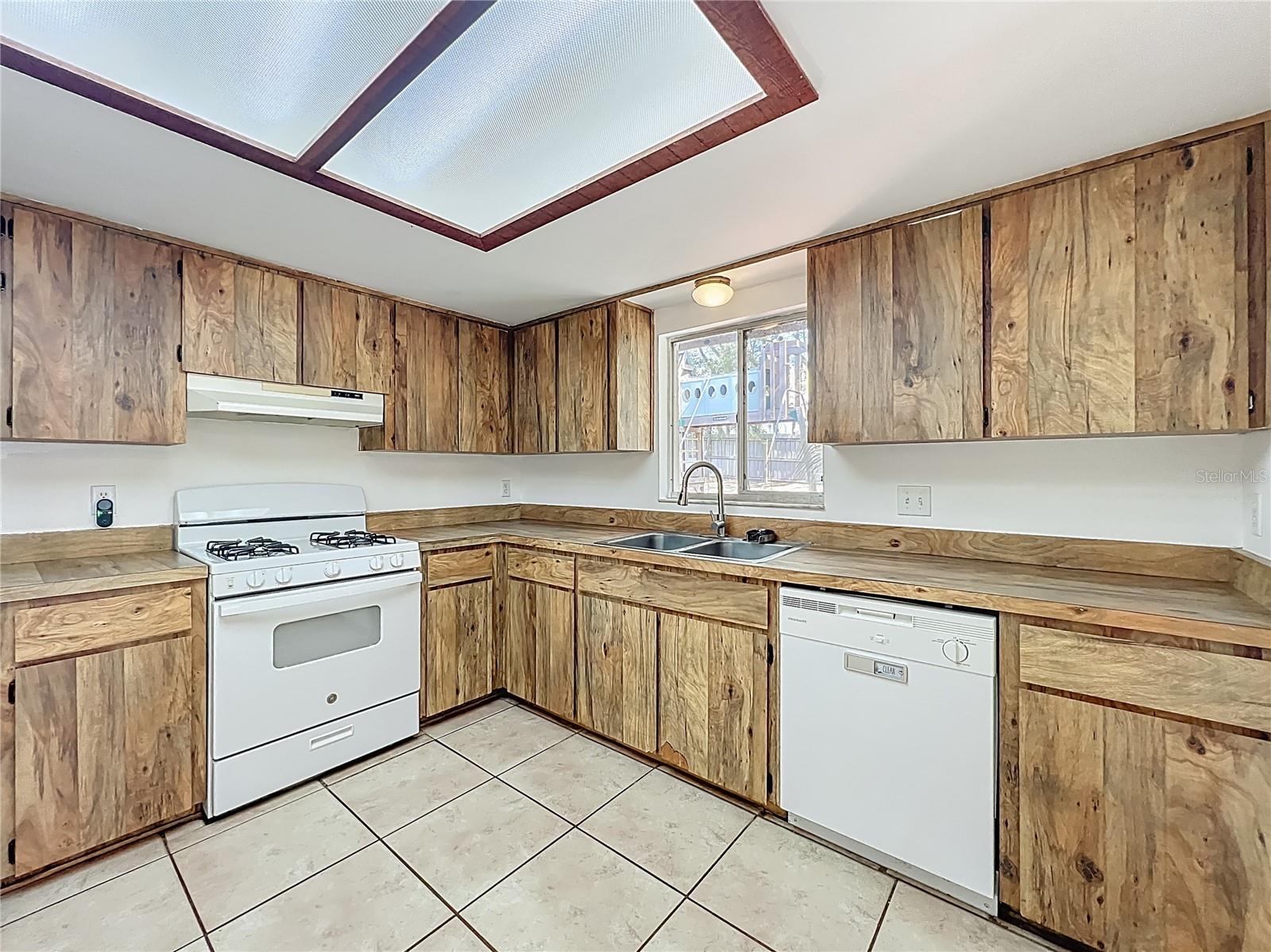 328 SHADOW OAK DR, CASSELBERRY, FL, 32707