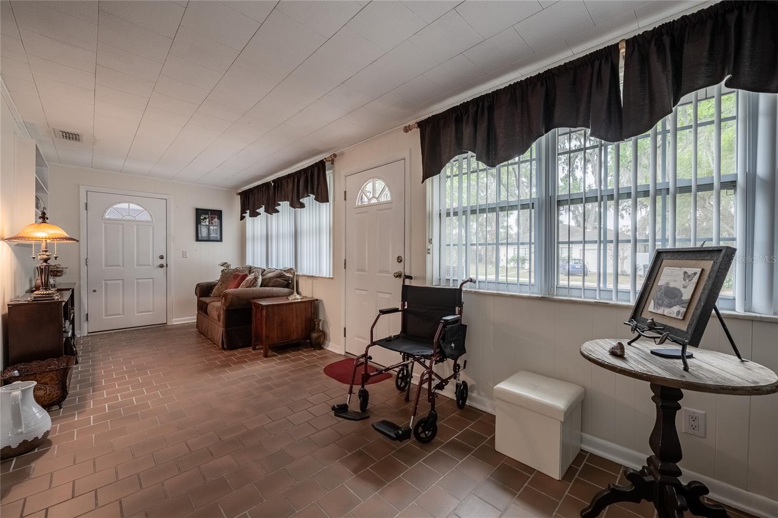 315 W OAK DR, LAKELAND, FL, 33803