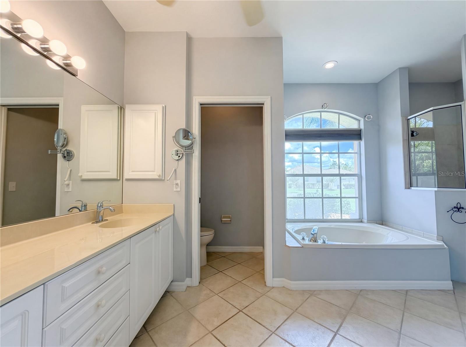 12567 SW PEMBROKE CIR N, LAKE SUZY, FL, 34269