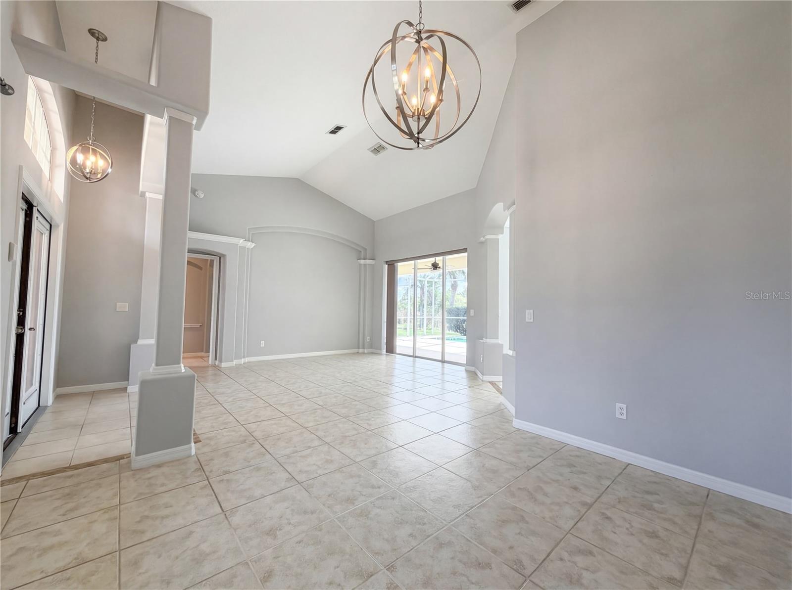 12567 SW PEMBROKE CIR N, LAKE SUZY, FL, 34269