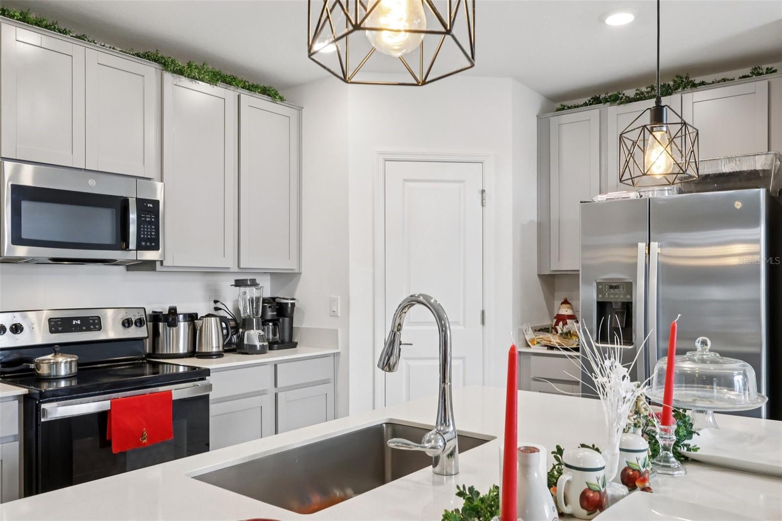 356 LOCH CT, DAVENPORT, FL, 33837