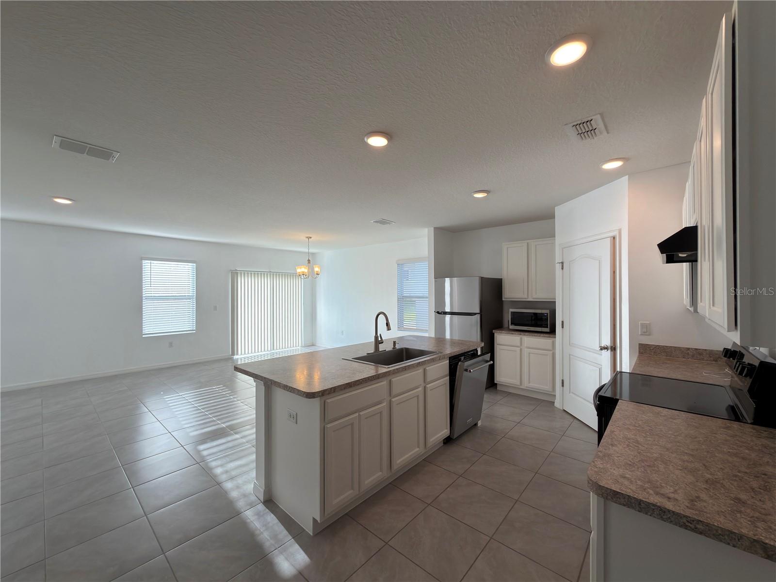 276 WILLOW BEND DR, DAVENPORT, FL, 33897