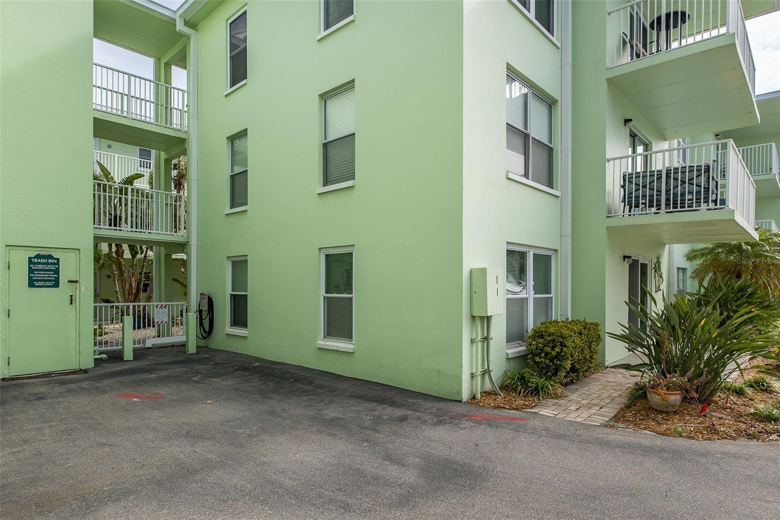 464 N PAULA DR #106, DUNEDIN, FL, 34698