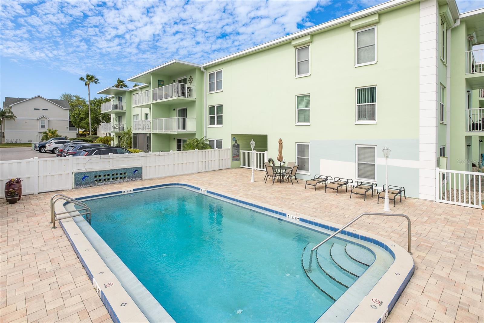 464 N PAULA DR #106, DUNEDIN, FL, 34698